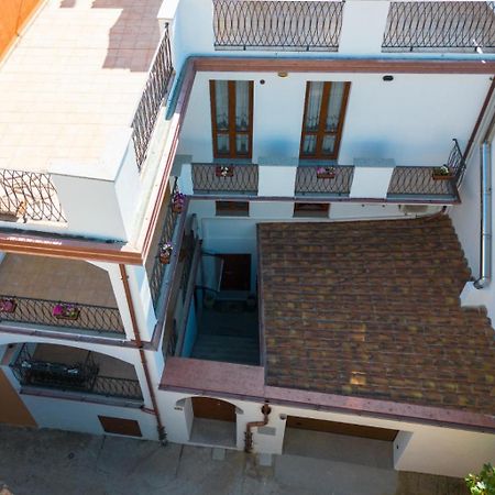 B&B Ruinas Arzana Екстер'єр фото